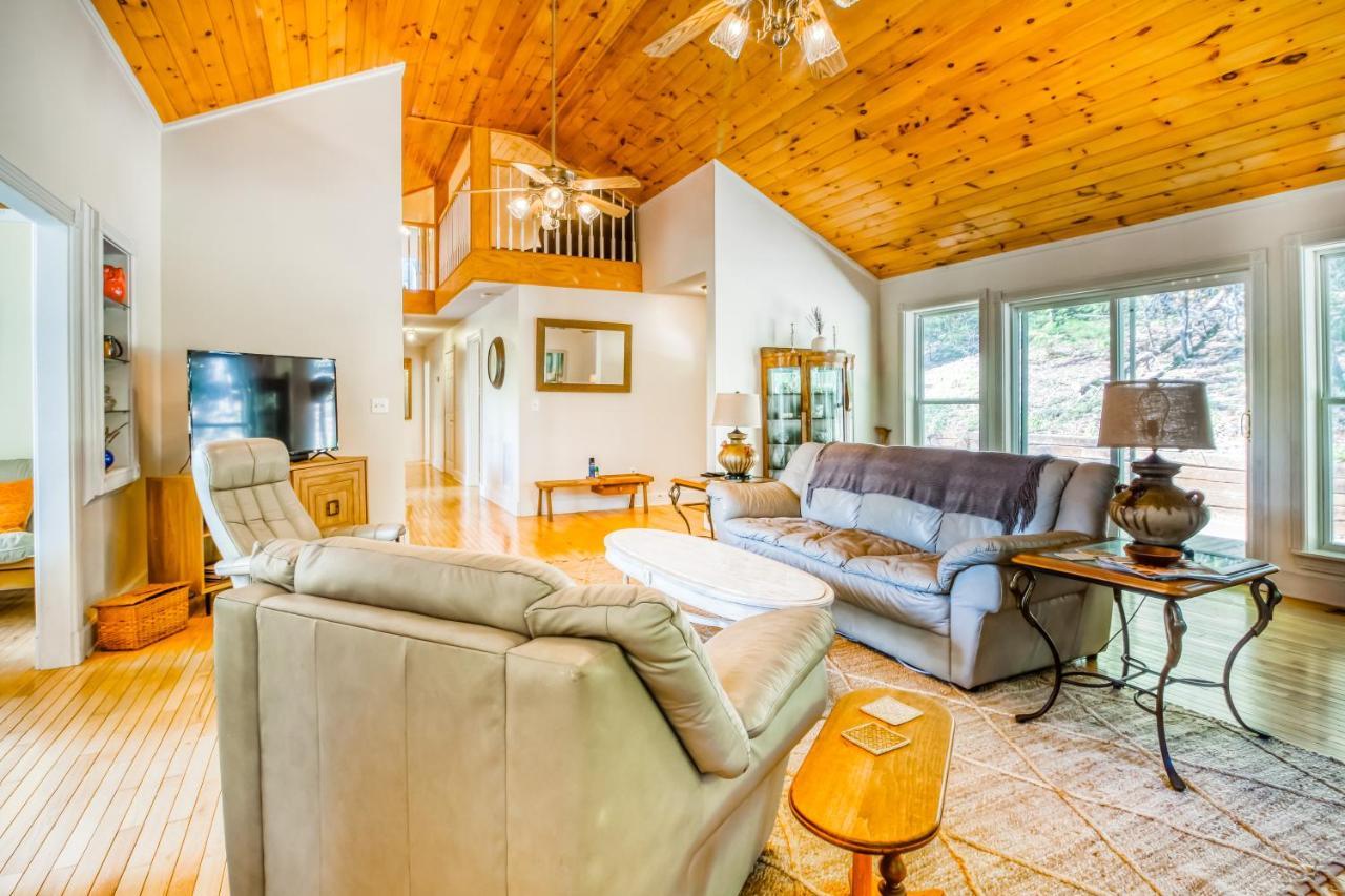 Doe Heights Chalet Batesville Bagian luar foto