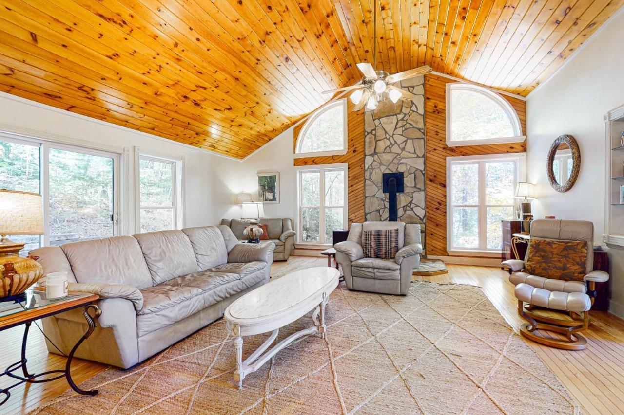 Doe Heights Chalet Batesville Bagian luar foto