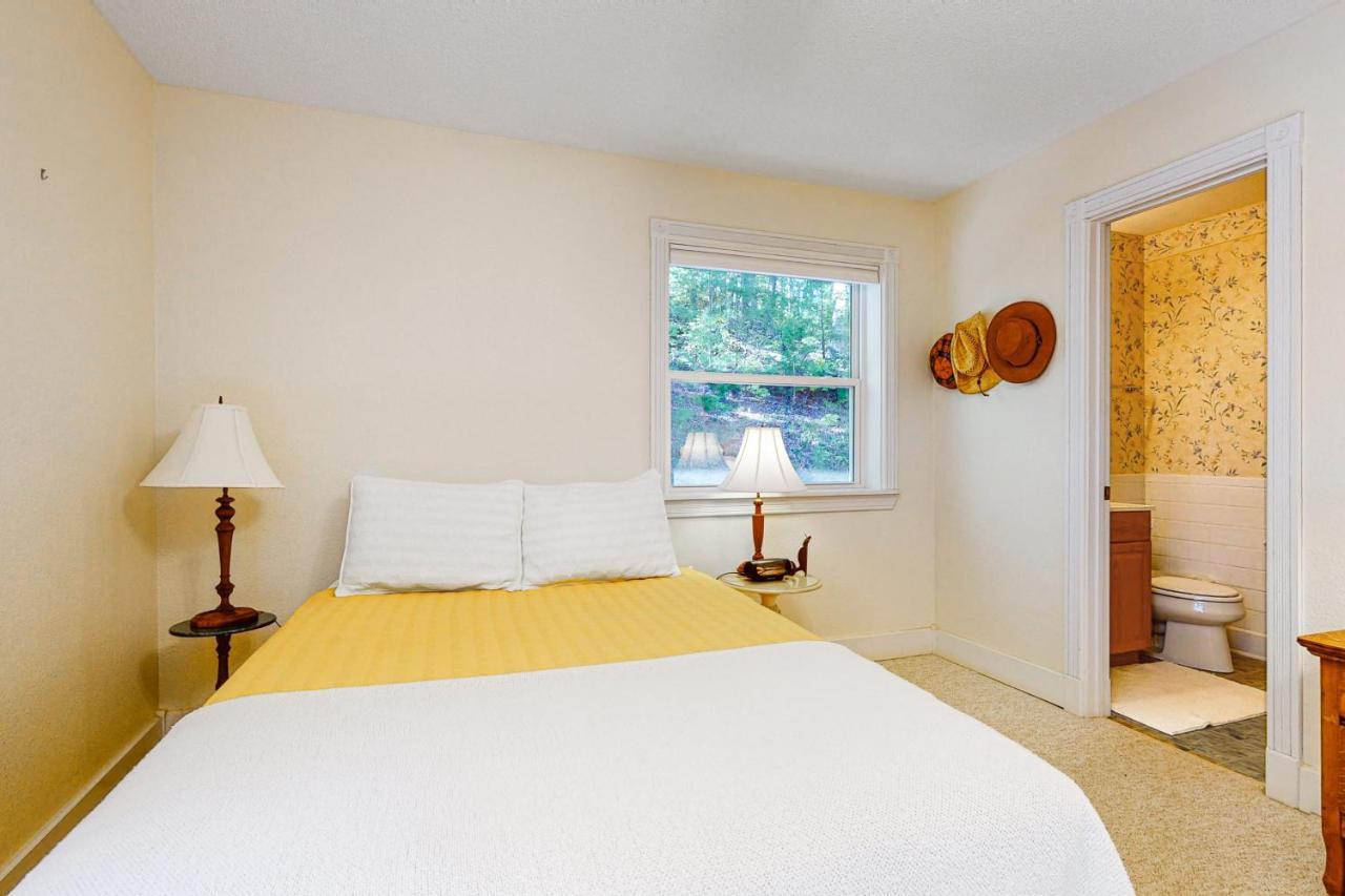 Doe Heights Chalet Batesville Bagian luar foto